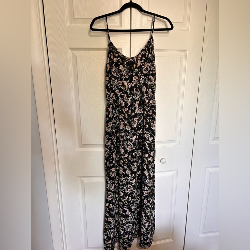 Forever 21 Black and White Spaghetti Strap Maxi Sundress